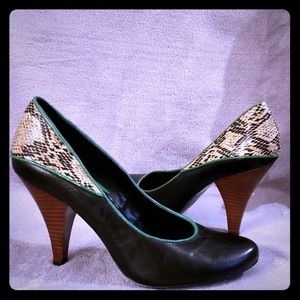 Vintage Steve Madden Fatale Pumps